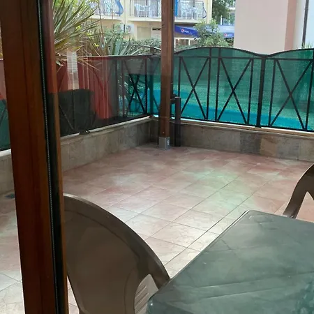 Apartman Stamopolu Parter Big *